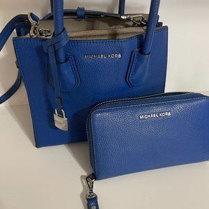 MICHAEL KORS Mercer Electric Blue Pebbled Leather Medium Messenger Bag & Wallet